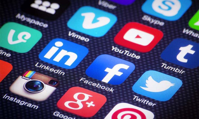 Togo: Les policiers et gendarmes mis en garde contre l’utilisation des réseaux sociaux au travail Togo: Les policiers et gendarmes mis en garde contre l’utilisation des réseaux sociaux au travail