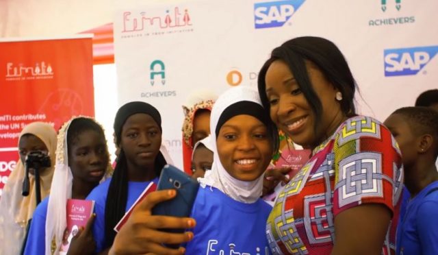 Ghana: 50 000 filles vont être formées au numérique