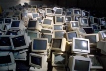 Un Centre technologique pour recycler les équipements informatiques usés au Cameroun