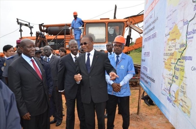 Côte d’ivoire : Les travaux pour la zone Est du réseau de la fibre optique ont démarré. Côte d’ivoire : Les travaux pour la zone Est du réseau de la fibre optique ont démarré.