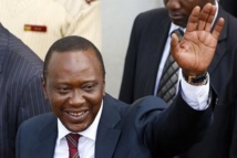 Kenya: Uhuru Kenyatta fait appel à deux sociétés de téléphonie mobile pour sa défense Kenya: Uhuru Kenyatta fait appel à deux sociétés de téléphonie mobile pour sa défense