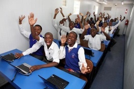 Congo-Kinshasa: la toute première classe Internet à énergie solaire de la RDC
