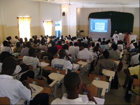Université virtuelle du Sénégal : La BAD prête 2,5 milliards FCFA au gouvernement Université virtuelle du Sénégal : La BAD prête 2,5 milliards FCFA au gouvernement