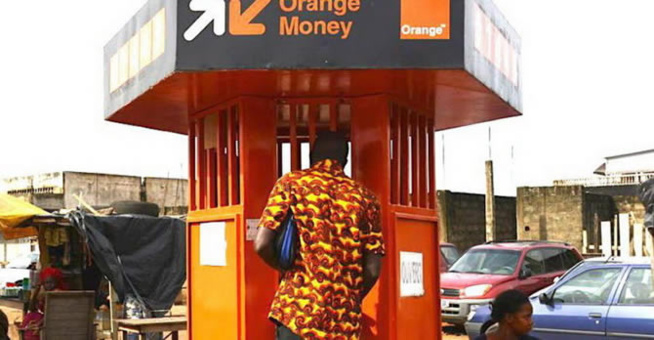 Cameroun : Orange permet désormais aux clients de ses concurrents d’ouvrir des comptes Orange Money Cameroun : Orange permet désormais aux clients de ses concurrents d’ouvrir des comptes Orange Money