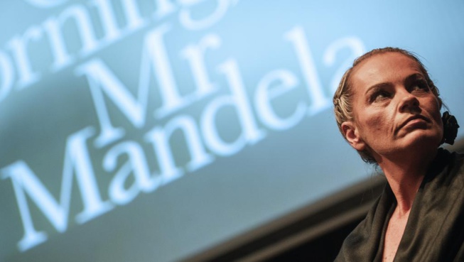 Afrique du Sud: L'ancienne secrétaire de Mandela accusée de propos racistes sur Twitter Afrique du Sud: L'ancienne secrétaire de Mandela accusée de propos racistes sur Twitter