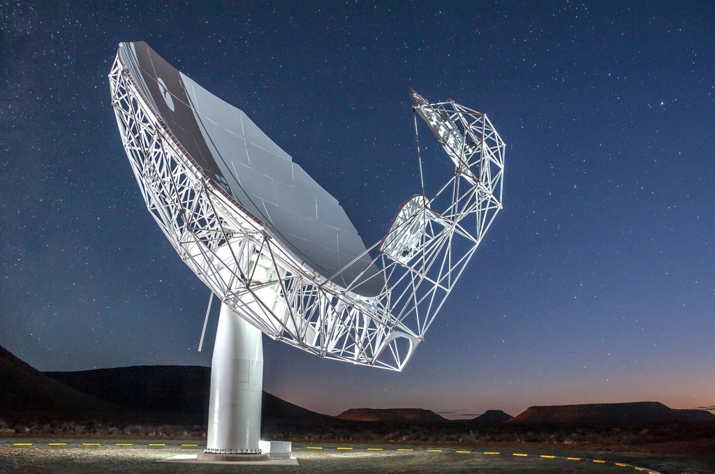 L’Afrique du Sud  lance le télescope radio MeerKAT