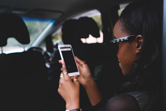 Uber lance une application allégée au Kenya pour économiser de l'espace et des données