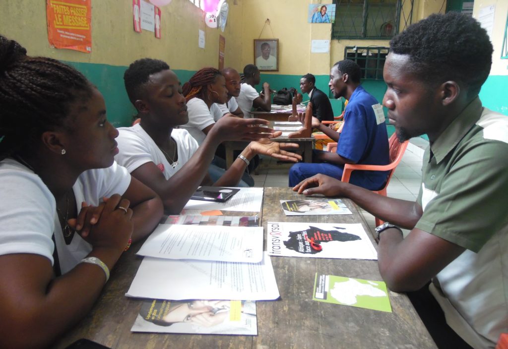 Cameroun: un élève crée une application pour faciliter l'échange de connaissances