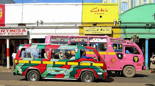 Kenya : Safaricom et 28 autres entreprises technologiques autorisées à proposer le paiement mobile dans les Matatus