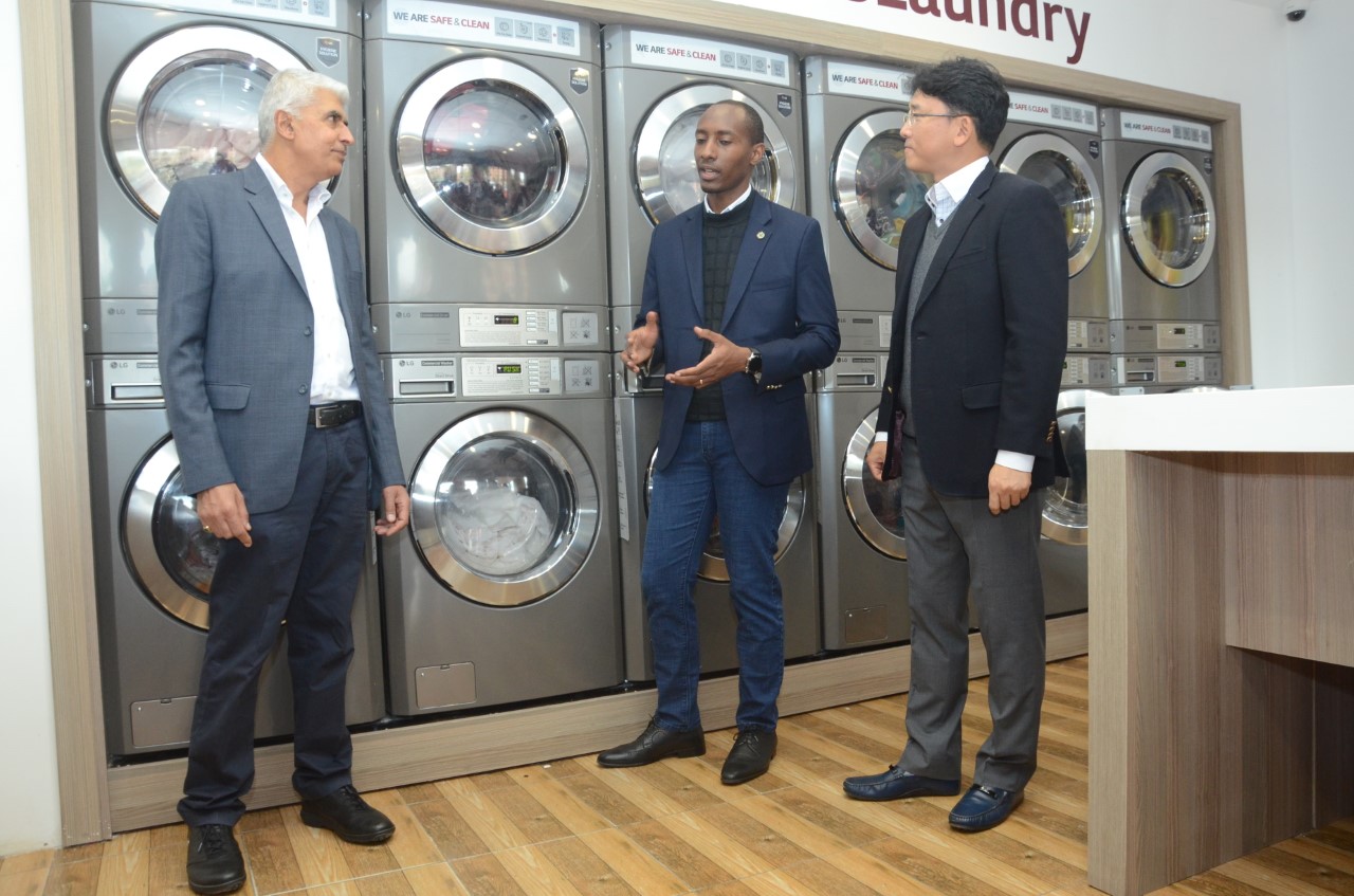 Kenya : LG dévoile une machine à laver alimentée par Intelligence Artificielle (IA)