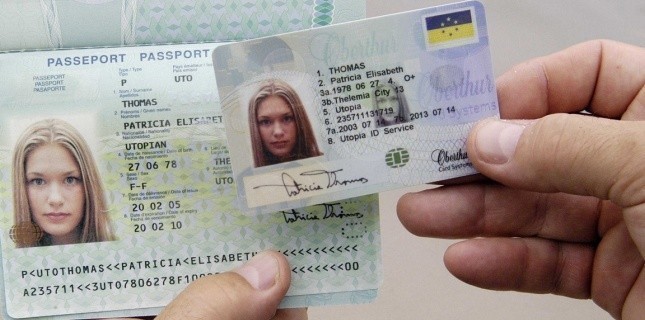 Les Algériens vont passer à la carte d'identité biométrique à partir de février 2015