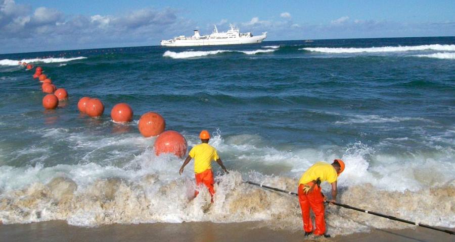 Orange annonce le début de la phase II du câble sous-marin Ace