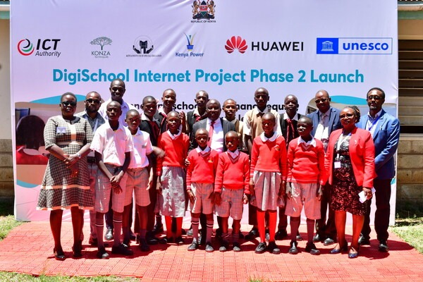 L'UNESCO et Huawei dévoilent la phase II du projet DigiSchool au Kenya