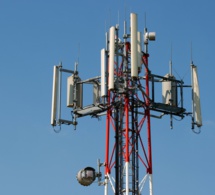 Nigeria : L'autorité de l'aviation menace de démolir 7 000 pylônes télécom Nigeria : L'autorité de l'aviation menace de démolir 7 000 pylônes télécom