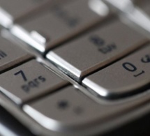 Cameroun: Le personnel de santé des aires reculées reçoit des téléphones gratuits Cameroun: Le personnel de santé des aires reculées reçoit des téléphones gratuits