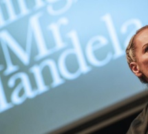 Afrique du Sud: L'ancienne secrétaire de Mandela accusée de propos racistes sur Twitter Afrique du Sud: L'ancienne secrétaire de Mandela accusée de propos racistes sur Twitter